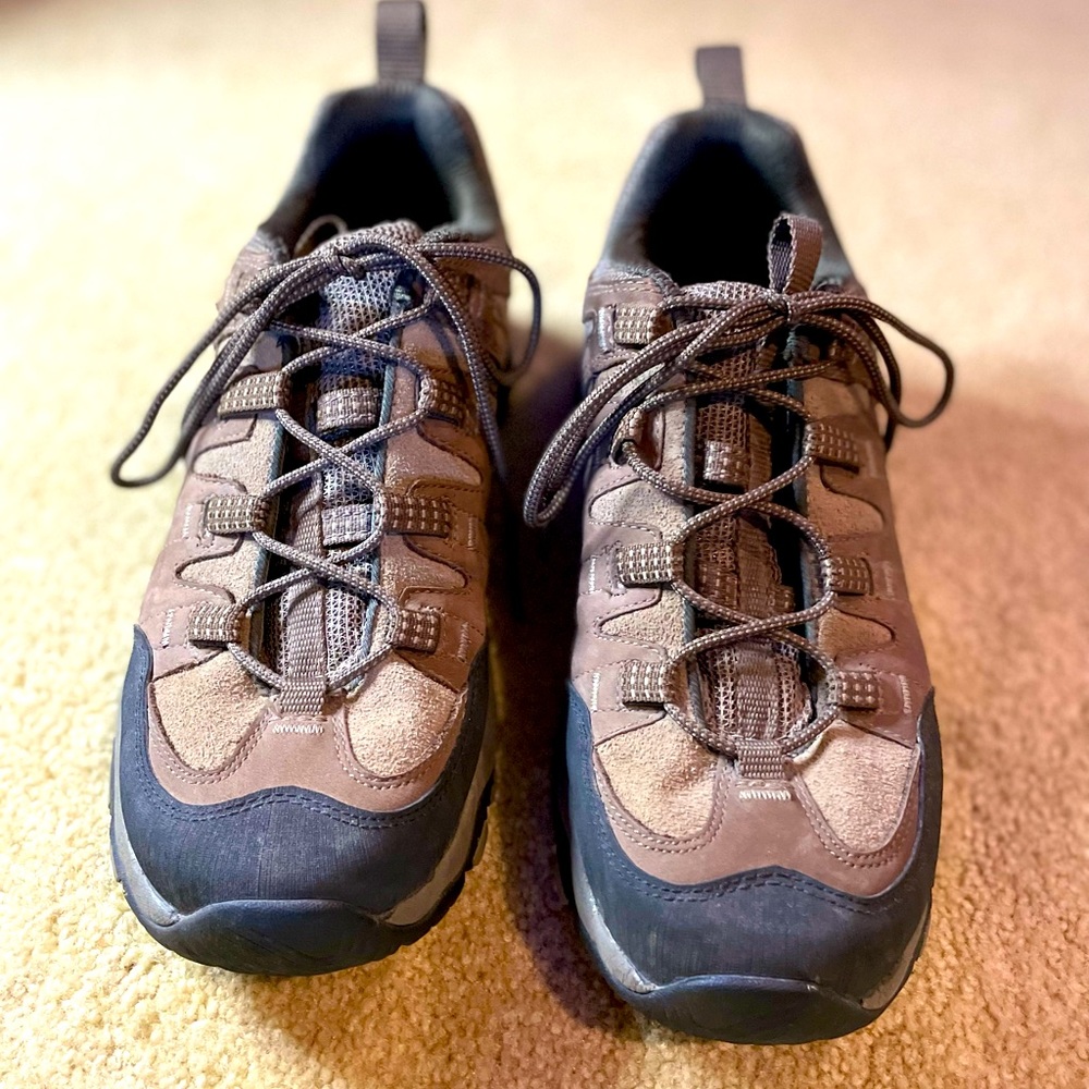 Merrell Omni Fit Women’s Hiking Shoe Size 9 Brown